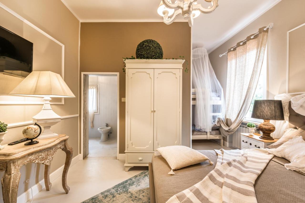 Moulin Rouge Lerici Apartment Luaran gambar